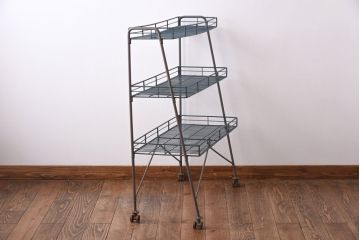 ペイント家具　メンズライクのカラーが魅力のビンテージバスケットワゴン(キャスター付きスチールラック、陳列棚)