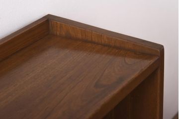アンティーク家具　昭和期　栓材　サイズの違う棚が便利なブックシェルフ(本棚、オープンラック)