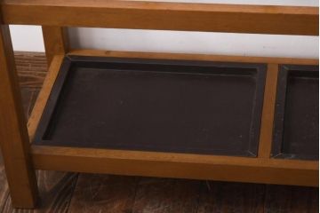 アンティーク雑貨　昭和レトロ　木の素朴な雰囲気が魅力の傘立て