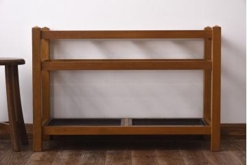 アンティーク雑貨　昭和レトロ　木の素朴な雰囲気が魅力の傘立て