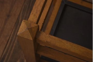 アンティーク雑貨　昭和レトロ　木の素朴な雰囲気が魅力の傘立て