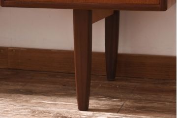 G-PLAN(ジープラン)　北欧家具　大きなミラーが印象的なドレッサー(化粧台)(2)