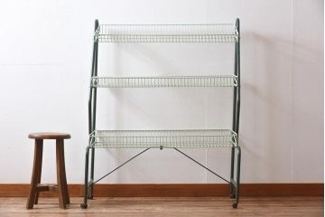 ペイント家具　グリーンペイントが可愛らしいスチールラック(ワゴン、陳列棚)