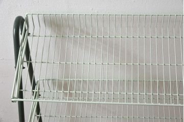 ペイント家具　グリーンペイントが可愛らしいスチールラック(ワゴン、陳列棚)