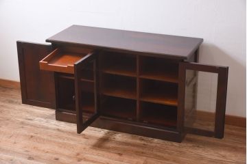 中古　北海道民芸特注品　細かく分かれた収納スペースが便利なキャビネット(ローボート、収納棚)