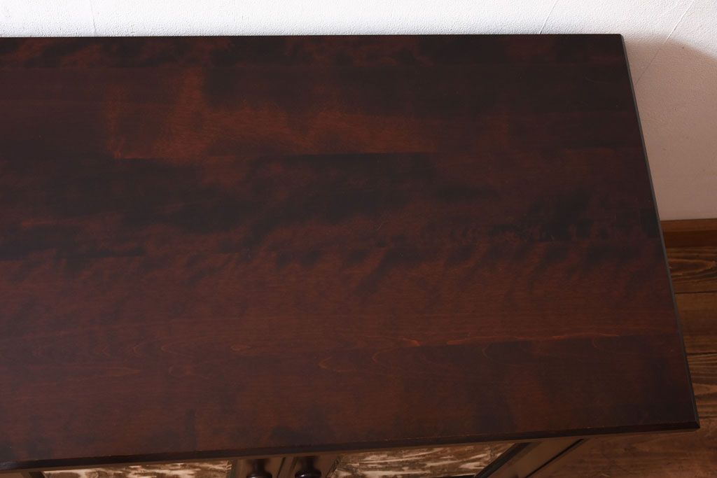 中古　北海道民芸特注品　細かく分かれた収納スペースが便利なキャビネット(ローボート、収納棚)