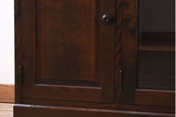 中古　北海道民芸特注品　細かく分かれた収納スペースが便利なキャビネット(ローボート、収納棚)