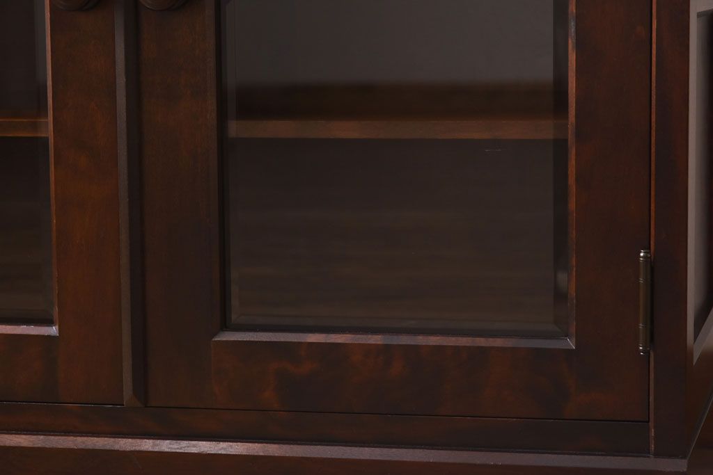 中古　北海道民芸特注品　細かく分かれた収納スペースが便利なキャビネット(ローボート、収納棚)