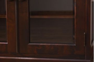 中古　北海道民芸特注品　細かく分かれた収納スペースが便利なキャビネット(ローボート、収納棚)