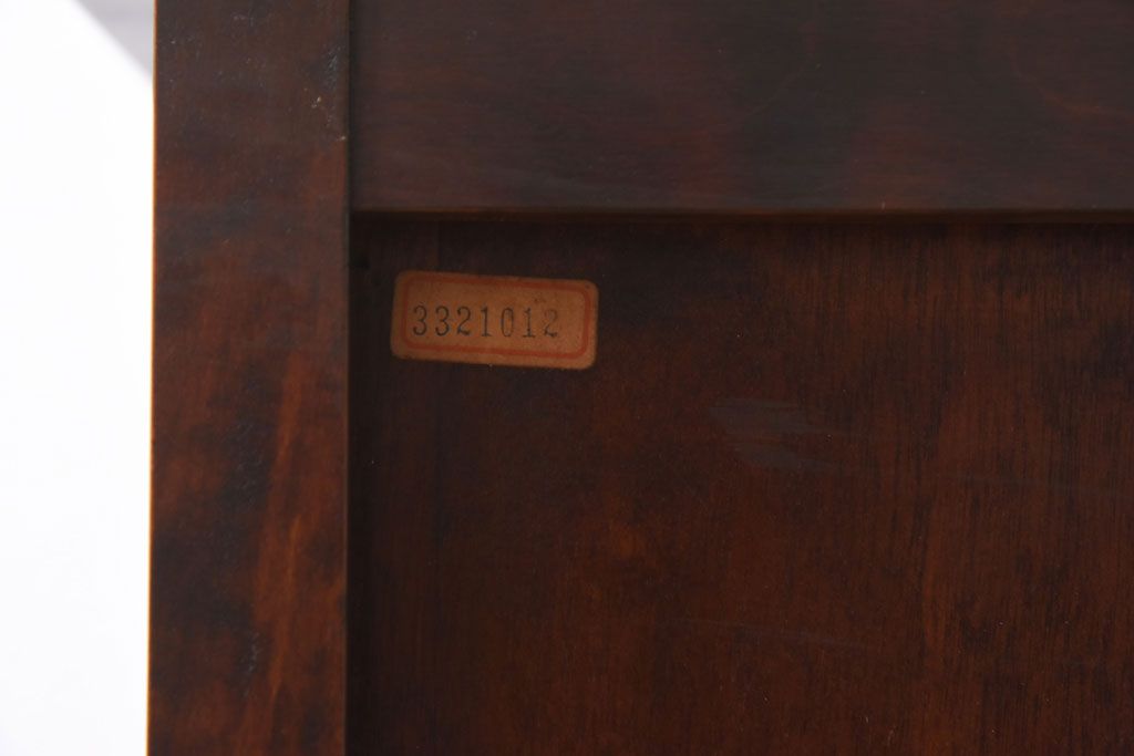 中古　北海道民芸特注品　細かく分かれた収納スペースが便利なキャビネット(ローボート、収納棚)