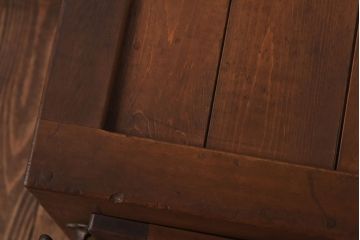 レトロ家具　昭和レトロ　リメイク　収納できる小振りな木製冷蔵庫(収納棚、ディスプレイ)
