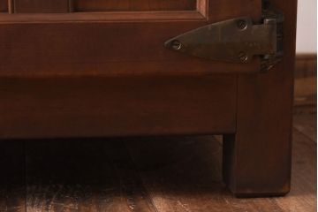 レトロ家具　昭和レトロ　リメイク　収納できる小振りな木製冷蔵庫(収納棚、ディスプレイ)