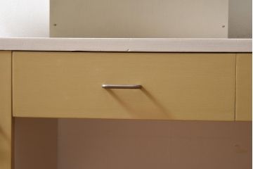 ペイント家具　レトロな佇まいが目を惹くスツール付きドレッサー(鏡台、ミラー)