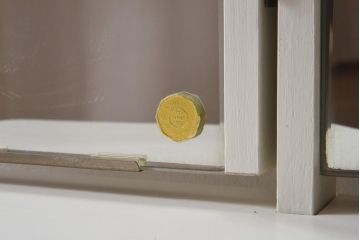 ペイント家具　レトロな佇まいが目を惹くスツール付きドレッサー(鏡台、ミラー)