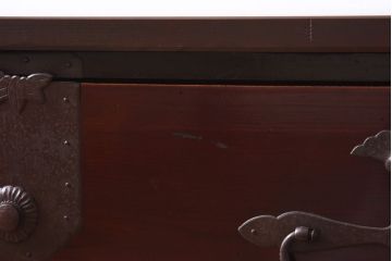 アンティーク家具　和製アンティーク　リメイク　艶やかな漆が目を惹く二本松箪笥ローボード(時代箪笥、ローチェスト)