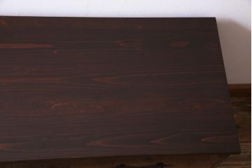 アンティーク家具　和製アンティーク　漆塗り　蝶の飾り金具が印象的な箪笥ローボード(衣装箪笥)