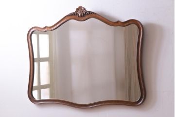 アンティーク雑貨　中古　DREXEL HERITAGE(ドレクセルヘリテイジ)　Touraine(ツーレイン)　優美なデザインが品格漂う壁掛けミラー(鏡)(定価約13万円)