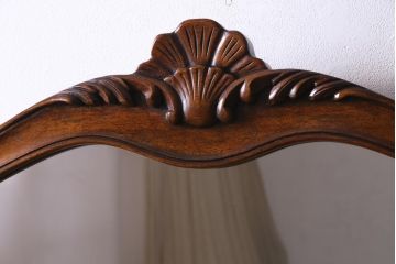 アンティーク雑貨　中古　DREXEL HERITAGE(ドレクセルヘリテイジ)　Touraine(ツーレイン)　優美なデザインが品格漂う壁掛けミラー(鏡)(定価約13万円)