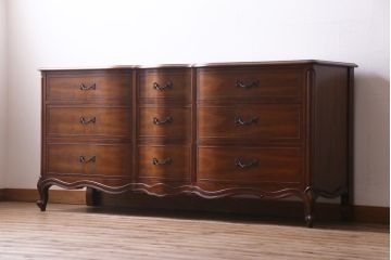 中古　DREXEL HERITAGE(ドレクセルヘリテイジ)　Touraine(ツーレイン)　エレガントな雰囲気が魅力的なチェスト(サイドボード、引き出し)(定価約49万円)