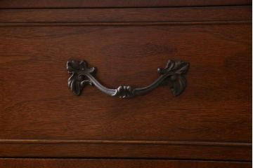 中古　DREXEL HERITAGE(ドレクセルヘリテイジ)　Touraine(ツーレイン)　エレガントな雰囲気が魅力的なチェスト(サイドボード、引き出し)(定価約49万円)