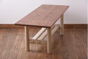 ペイント家具　リメイク品　ナチュラルな雰囲気たっぷりのセンターテーブル(リビングテーブル)
