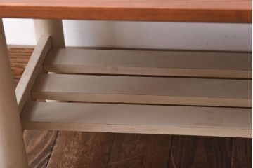 ペイント家具　リメイク品　ナチュラルな雰囲気たっぷりのセンターテーブル(リビングテーブル)