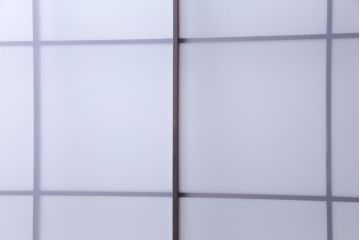 当店オリジナルガラス入り　腰板ケヤキ材　障子戸をリメイクした和モダンなガラス戸2枚セット(引戸)(1)