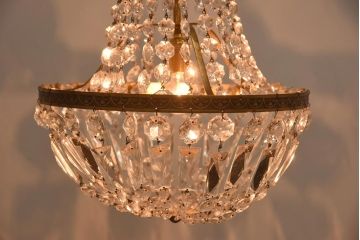 フランスビンテージ　ゴージャス感を演出するクリスタルガラスのシャンデリア(天井照明)