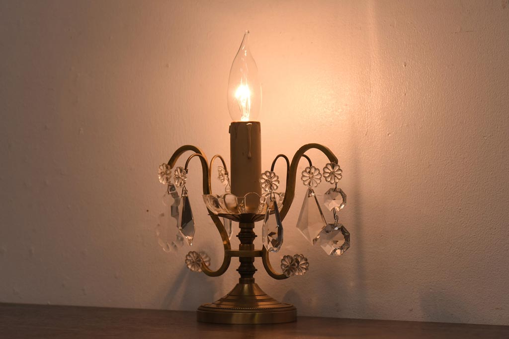 フランスアンティーク　エレガントさと可憐さが織り交じるテーブルランプ(デスクスタンド)