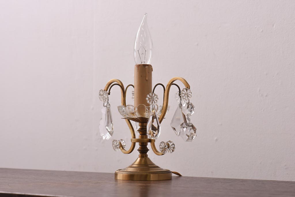 フランスアンティーク　エレガントさと可憐さが織り交じるテーブルランプ(デスクスタンド)