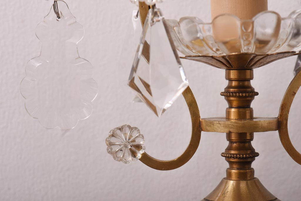 フランスアンティーク　エレガントさと可憐さが織り交じるテーブルランプ(デスクスタンド)