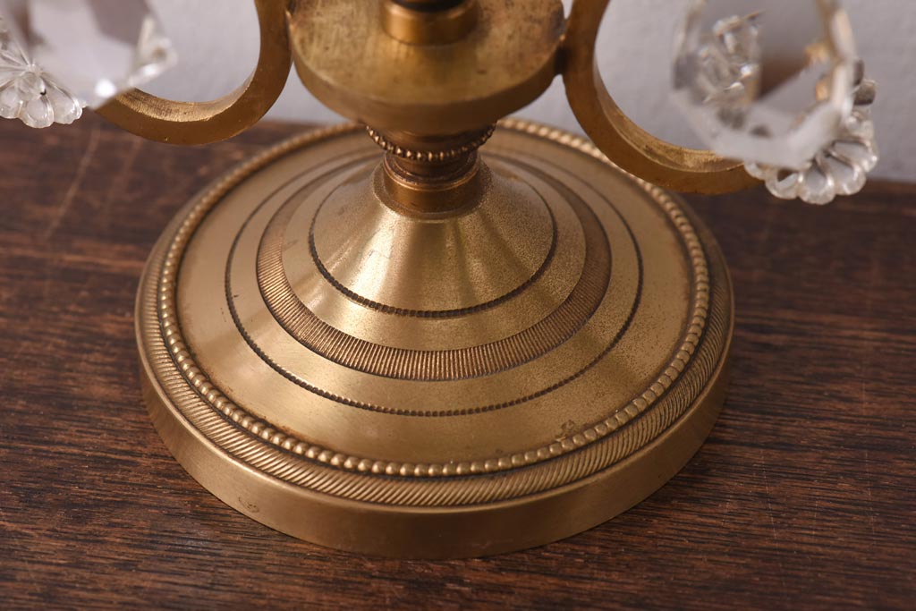 フランスアンティーク　エレガントさと可憐さが織り交じるテーブルランプ(デスクスタンド)