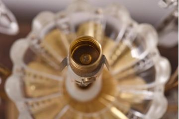 フランスアンティーク　エレガントさと可憐さが織り交じるテーブルランプ(デスクスタンド)