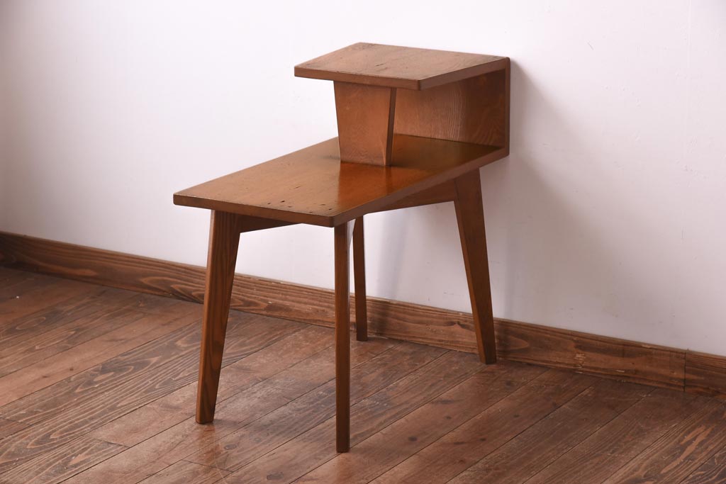 アンティーク家具　和製アンティーク　栓材　モダンなデザインがお洒落な電話台(サイドテーブル)