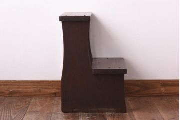 アンティーク雑貨　和製アンティーク　ケヤキ材　素朴な雰囲気が魅力の踏み台(花台、飾り台)
