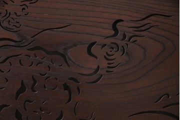 古民具　明治期　ケヤキ一枚板　麒麟の透かし彫りが施された欄間(建具)