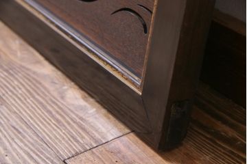 古民具　明治期　ケヤキ一枚板　麒麟の透かし彫りが施された欄間(建具)