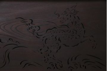 古民具　明治期　ケヤキ一枚板　麒麟の透かし彫りが施された欄間(建具)