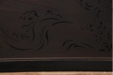 古民具　明治期　ケヤキ一枚板　麒麟の透かし彫りが施された欄間(建具)