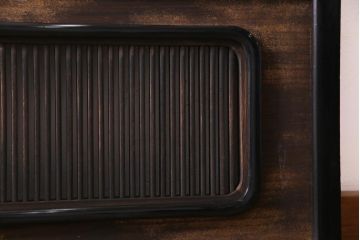 和製アンティーク　金箔と漆塗りが煌びやかさ放つ欄間(明り取り)(2)