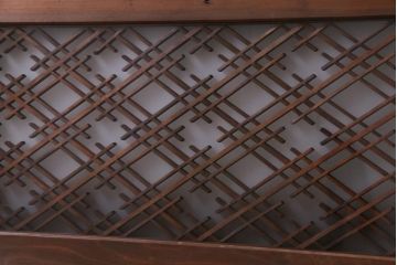 和製アンティーク　両面ガラス　和の趣感じるシンプルな割菱組子欄間(明り取り、ディスプレイ)