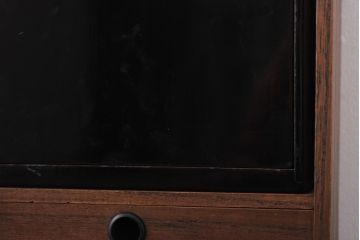 アンティーク家具　古民具・骨董　指物工芸品　外箱桐材　銀の引手が上品な漆塗りの小引き出し(裁縫箱)