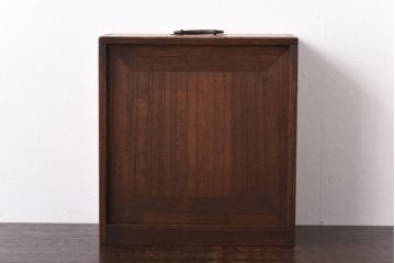 アンティーク家具　古民具・骨董　指物工芸品　外箱桐材　銀の引手が上品な漆塗りの小引き出し(裁縫箱)