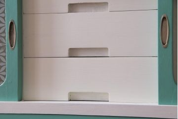 ペイント家具　当店オリジナルガラス入り　淡いカラーが可愛らしいチェスト(引き出し、収納タンス、整理たんす)(R-033394)