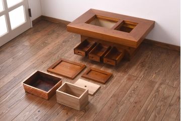 アンティーク雑貨　中古　民芸家具　総ケヤキ材　和の趣漂う関西火鉢(囲炉裏、長火鉢)