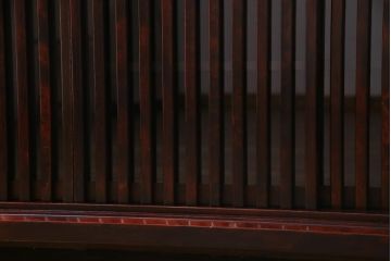 中古　九州民芸家具　シックな雰囲気とモダンなデザインが魅力的なサイドボード(収納棚)