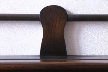 ヴィンテージ家具　イギリスビンテージ　ERCOL(アーコール)　大人の雰囲気漂う上質な壁掛け収納(ウォールシェルフ、吊り戸棚)