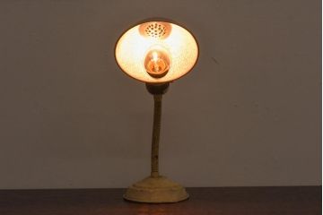 昭和レトロ　ジャンクな雰囲気のスタンドライト(卓上照明、デスクスタンド)