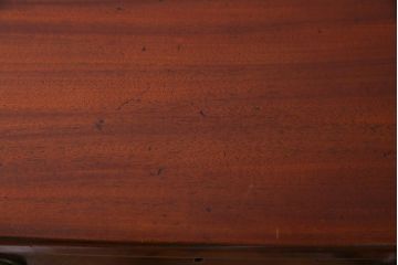 アンティーク家具　イギリスアンティーク　マホガニー材　高級感漂う上品なサイドボード(引き出し)