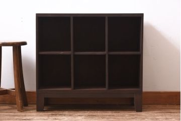 リメイク家具　懐かしい雰囲気が漂うマス目棚(飾り棚、収納棚)
